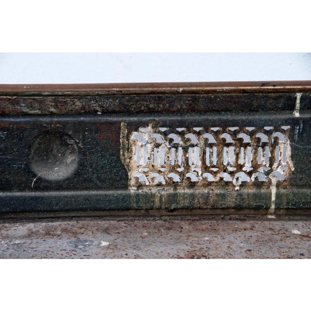 English Brass Fire Fender For Sale In San Francisco - Image 6 of 7