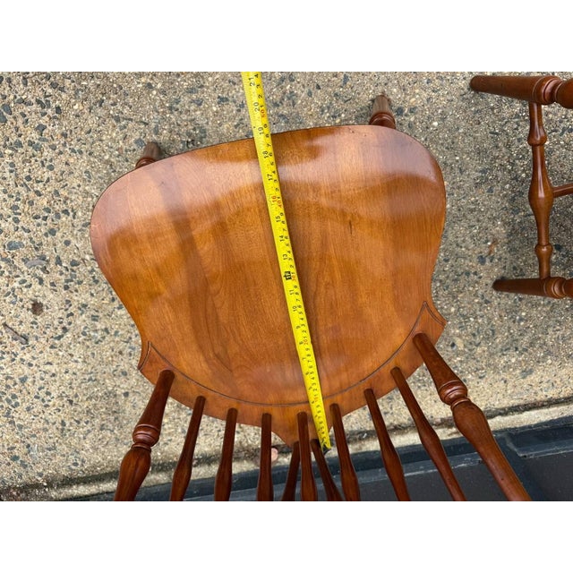 Set of 4 Vintage Windsor Style Fiddleback Spindle Back Dining Chairs The fiddleback ducksbury chair features solid maple...
