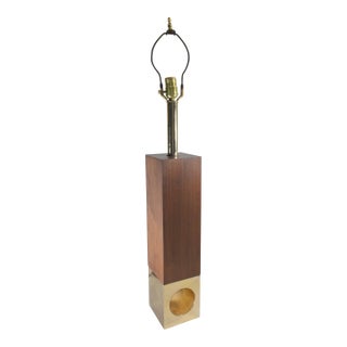 Mid-Century Modern Walnut and Gilt Metal Table Lamp For Sale