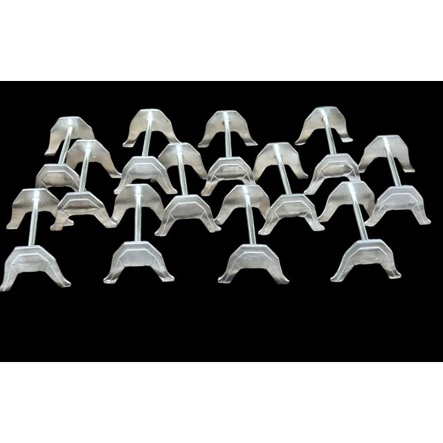 Large Art Deco Silver-Plated Arceaux Knife Rests by Victor Saglier Ee Frères, France, 1930s, Set of 12 For Sale - Image 4 of 7