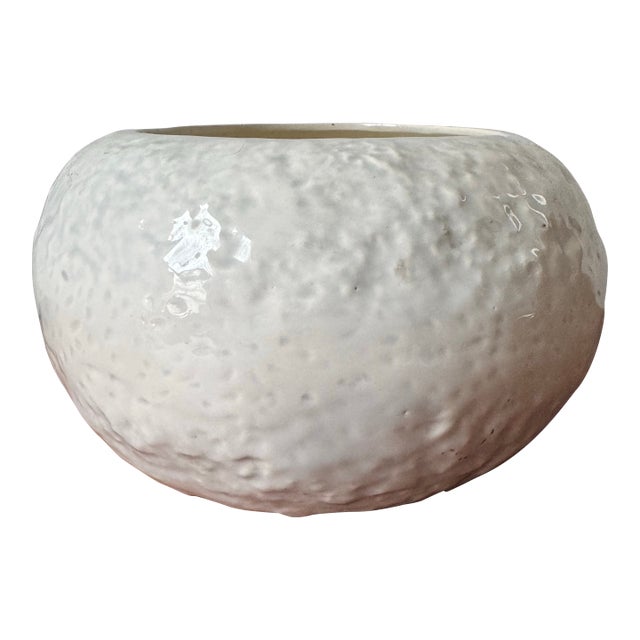 Mid-Century Ruddell Studio Art Pottery Bowl or Cachepot – Organic Textured White Glaze For Sale