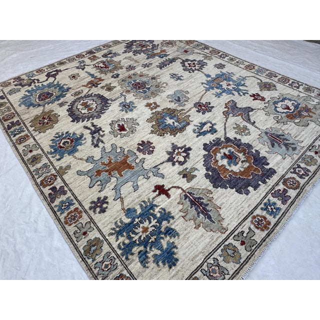 Traditional Ivory & Blue Hand-Knotted Oushak Wool Area Rug - 8'6" X 9'9" For Sale - Image 3 of 7