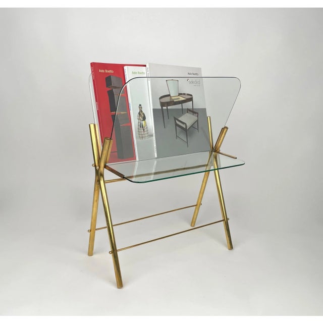 Brass & Glass Magazine Rack, Italy, 1950s For Sale - Image 10 of 14