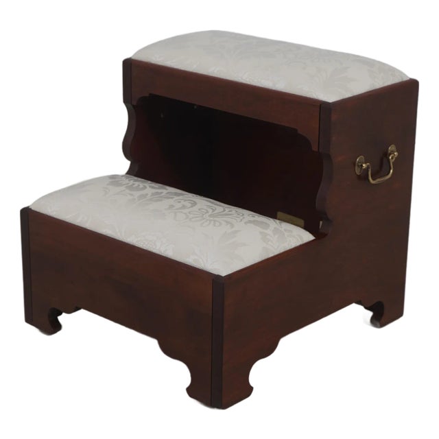 Henkel Harris Cherry Chippendale Style Bedsteps For Sale