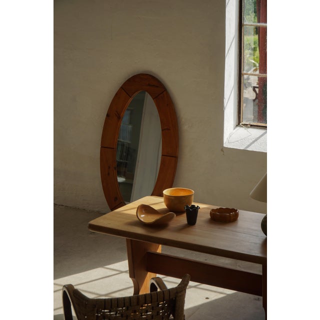 1960s Large Oval Wall Mirror in Pine by Glasmäster Markaryd, Sweden, 1960s For Sale - Image 5 of 17