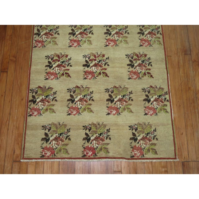 Art Deco Early 21st Century Zabihi Collection Elegant Turkish Floral Rug - 3'10" x 7'2" For Sale - Image 3 of 6