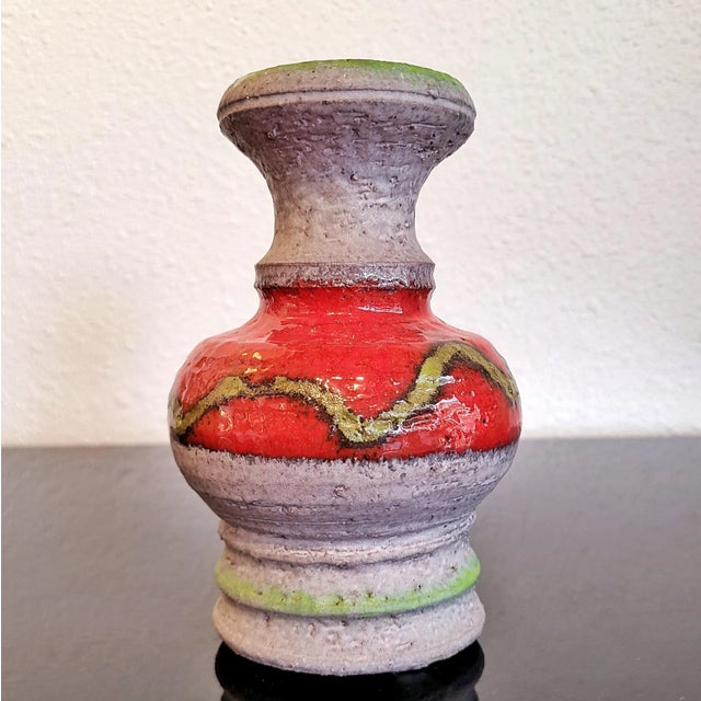 Red and Green Ü-Keramik 'Studio Line' Vase For Sale - Image 4 of 10