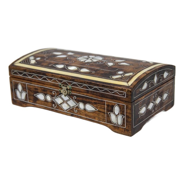 Anglo-Indian Mother of Pearl Inlaid Jewelry Box For Sale