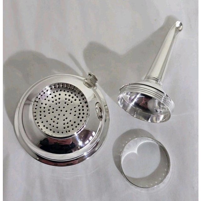 Sterling Silver Wine and Spirit Funnel from Hugh Crawshaw, Sheffield, 1992 For Sale - Image 17 of 18