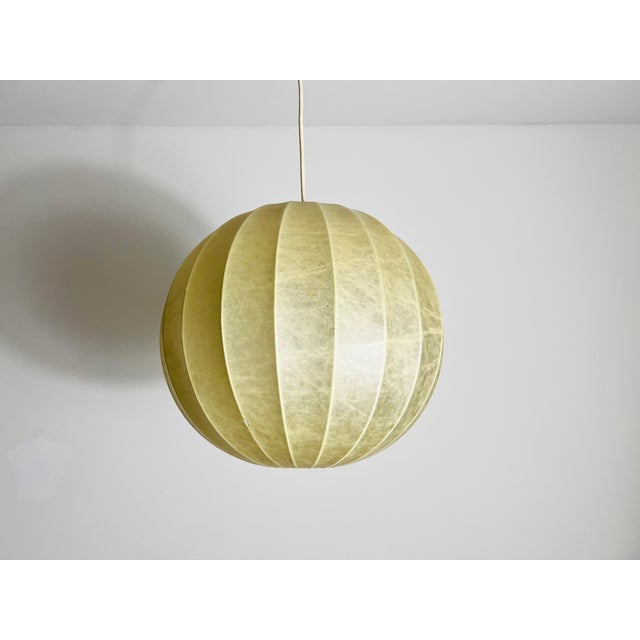 Mid-Century Round Cocoon Pendant Lamp, 1960s, Italy For Sale - Image 6 of 10