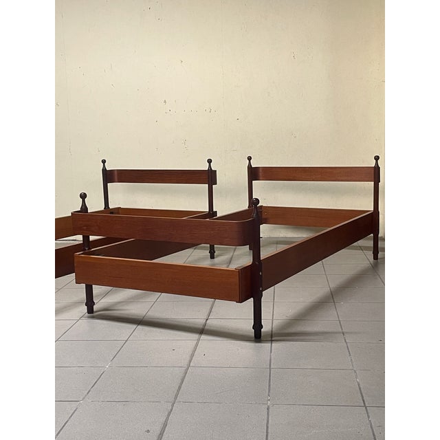 1960s Vintage Teak Single Beds by Fratelli Proserpio, 1960s, Set of 2 For Sale - Image 5 of 18