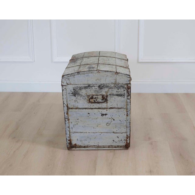 Scandinavian 19th Century Dome-Top Trunk For Sale In Atlanta - Image 6 of 9