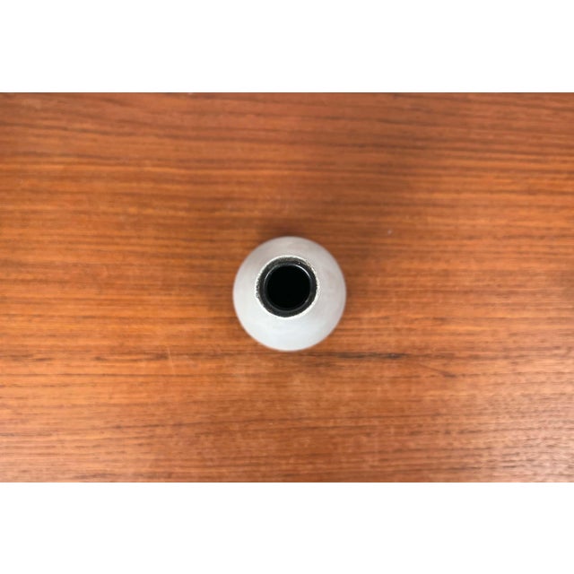 Mid-Century Modern Minimalist German Vase from Cortendorf, 1960s For Sale - Image 5 of 10