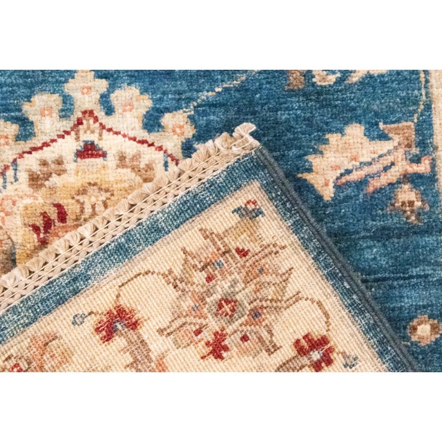 Middle Eastern Rug in Wool For Sale - Image 5 of 10