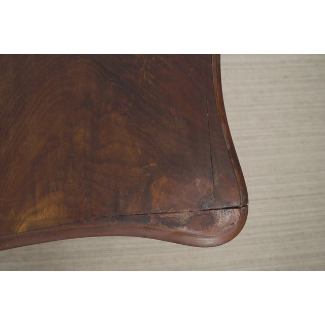 Antique French Extendable Pembroke Drop Leaf Table in Walnut Veneer, 1920s For Sale - Image 10 of 11