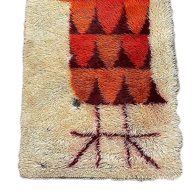Mid-Century Hand-Hooked Bird Tapestry Rug Wall Hanging For Sale - Image 4 of 4