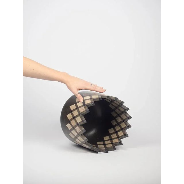 Contemporary Rombi Centerpiece by Gumdesign for La Casa Di Pietra For Sale - Image 3 of 4