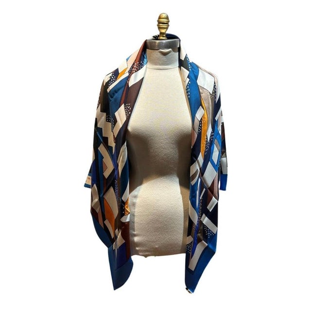 Hermes On Summer Day Silk Shawl 140cm For Sale - Image 11 of 11