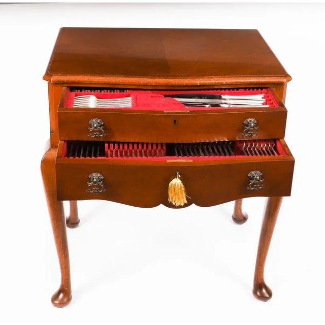 Vintage English Silver-Plated Cased Cutlery Canteen, 1940s, Set of 110 For Sale - Image 15 of 18