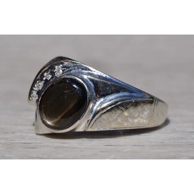 The Cascorro: Gentlemen's 14K Black Star Sapphire and Diamond Ring For Sale In Philadelphia - Image 6 of 11