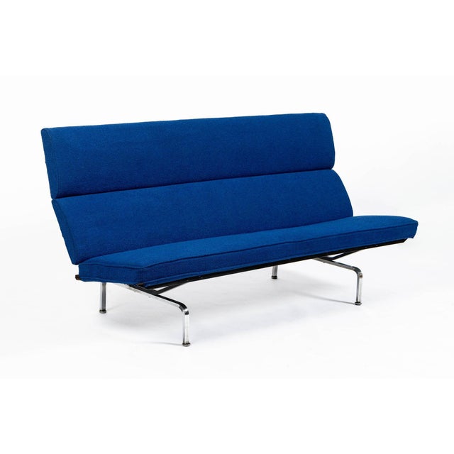 Mid-Century Modern Mid Century Blue Sofa Compact by Eames for Herman Miller 1970s For Sale - Image 3 of 12