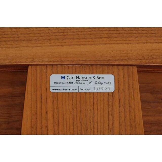 CH07 Shell Chair in Walnut by Hans Wegner For Sale - Image 17 of 18