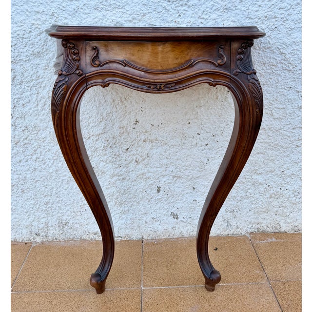 1930s Pair of French Louis XV Style Walnut Wall-Mounted Bedside Tables For Sale - Image 12 of 18