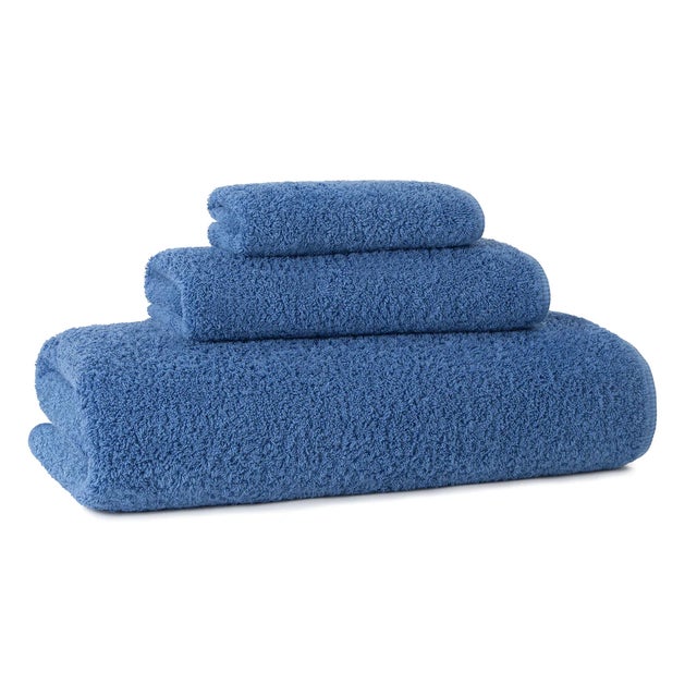 Our Prestige Garment Washed Towels represent the pinnacle of refined comfort. Constructed from 100% extra long staple...