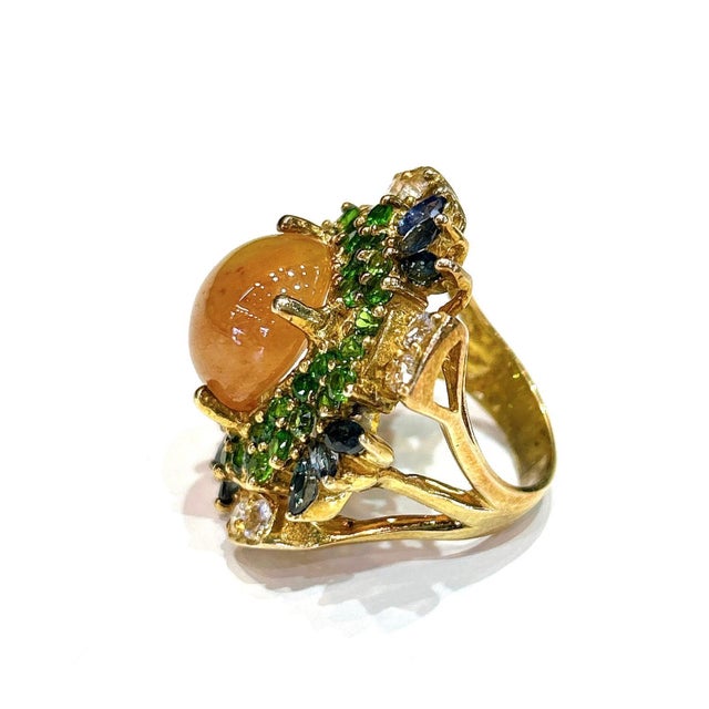 Yellow Bochic "Capri" Vintage Honey Sapphire, Garnet & Sapphire Ring - 18K Gold & Silver For Sale - Image 8 of 18