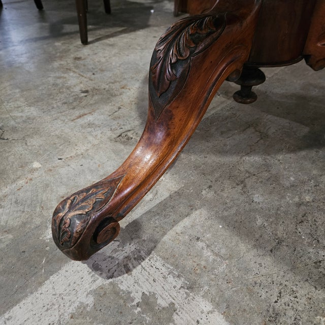 19th Century Victorian Mahogany Round Tri-Leg Pedestal Breakfast Table For Sale - Image 14 of 14