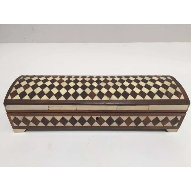 English Anglo-Indian Rectangular Box Inlaid Vizagapatam For Sale - Image 3 of 11