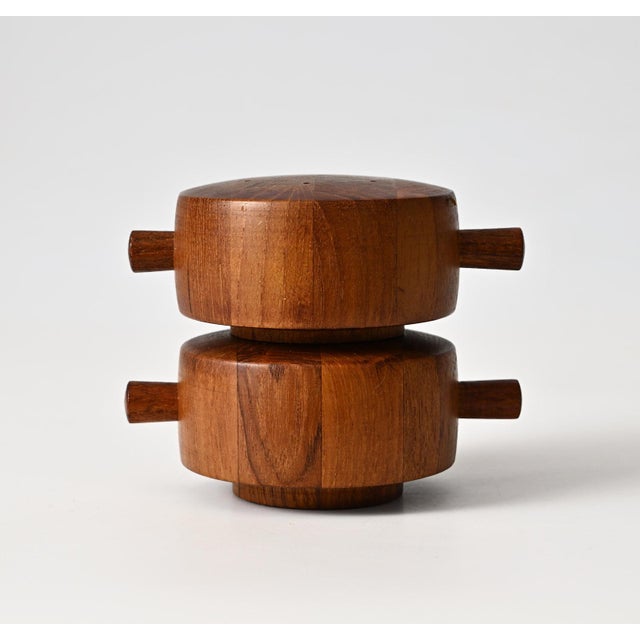 Danish Teak Pepper Mill and Salt Shaker by Jens Harald Quistgaard for Dansk Designs, 1960s For Sale - Image 10 of 10