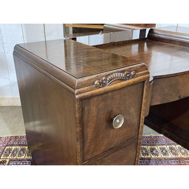 Art Deco English Dressing Table in Walnut, 1930s For Sale - Image 11 of 18