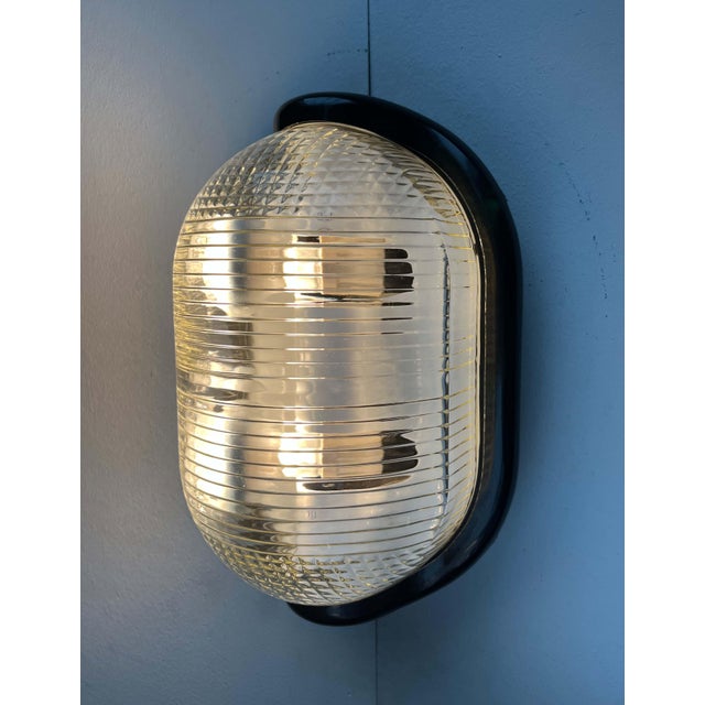 Mid-Century Modern Mid-Century Modern Italian Space Age Model Noce Wall Lamp by Achille Castiglioni for Flos, 1970s For Sale - Image 3 of 18