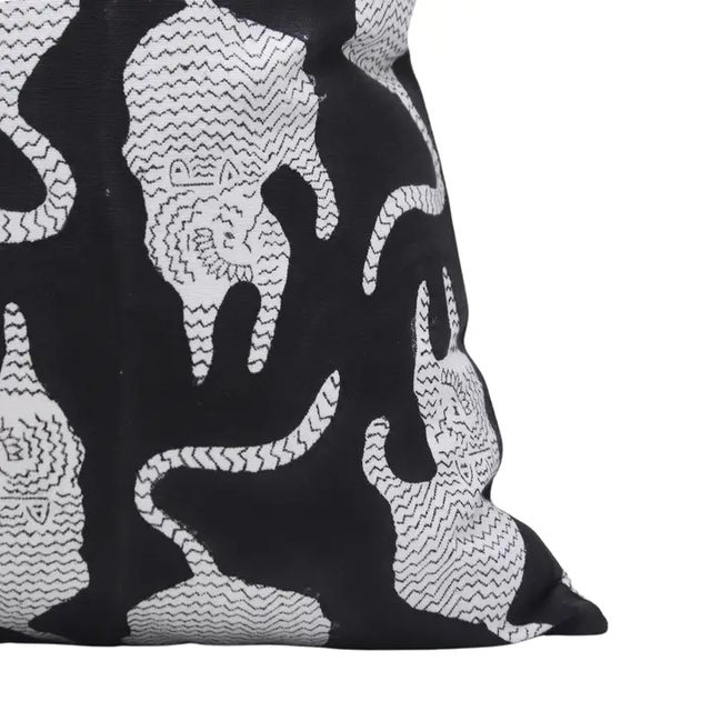 Fabdivine Cotton Cushion Cover With Block Print 24x24 Inch Thick Cotton White-Mushak For Sale - Image 4 of 4