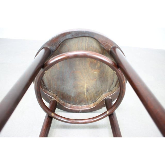Beech Bentwood Stool from Thonet, Former Czechoslovakia, 1920s For Sale - Image 10 of 12