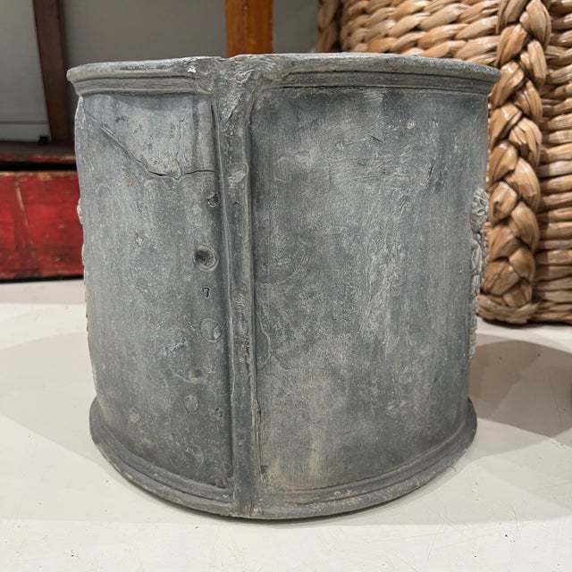 Early 19th Century Antique English Pair of Lead Antique Planters W/Amphorae & Garland Relief For Sale - Image 5 of 9