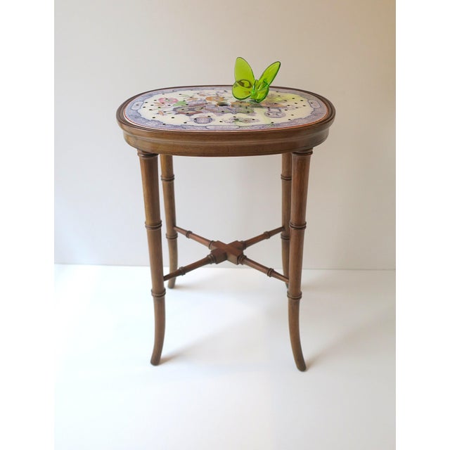 Early 20th Century English Faux-Bamboo Mahogany Accent Drinks Table With Porcelain Top, Circa Early-20th C For Sale - Image 5 of 14