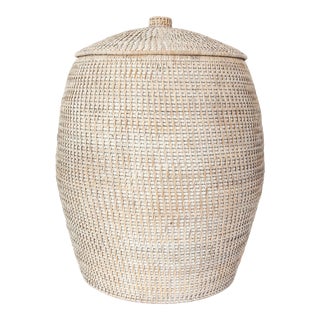 Artifacts Saboga Home Rattan Beehive Laundry Hamper with Liner in White Wash For Sale