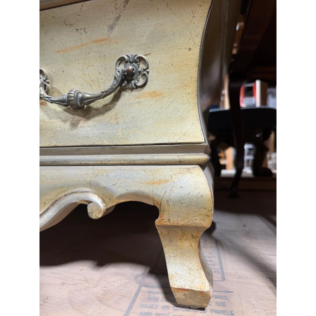 Henredon Gold Toned Silver Leaf Bombe Two-Drawer Commodes - a Pair For Sale - Image 14 of 16