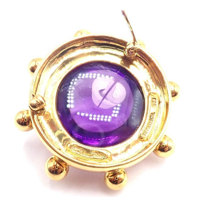 1980s 1980s Tiffany & Co. Paloma Picasso Yellow Gold Large Amethyst Pin Brooch For Sale - Image 5 of 7