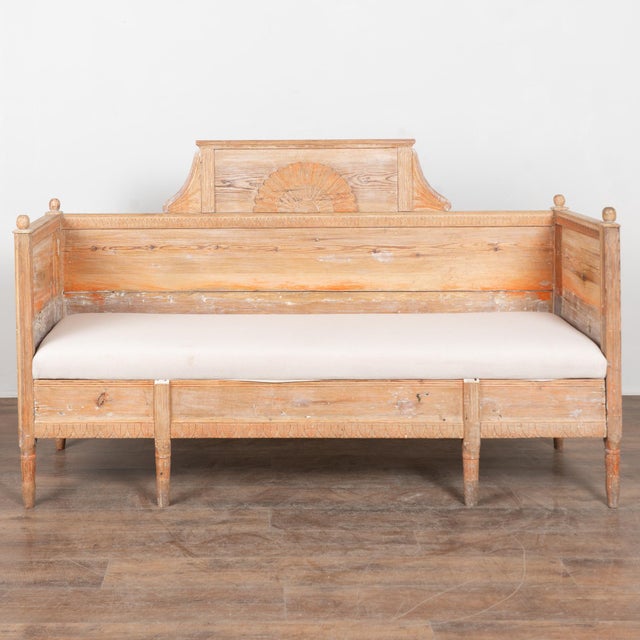 Wood Early 19th Century Swedish Gustavian Pine Bench For Sale - Image 7 of 14