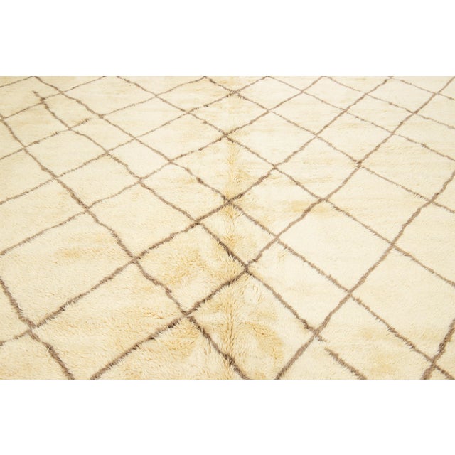 Geometric Modern Ivory Wool Rug Moroccan Style With a Tribal Pattern For Sale - Image 10 of 10