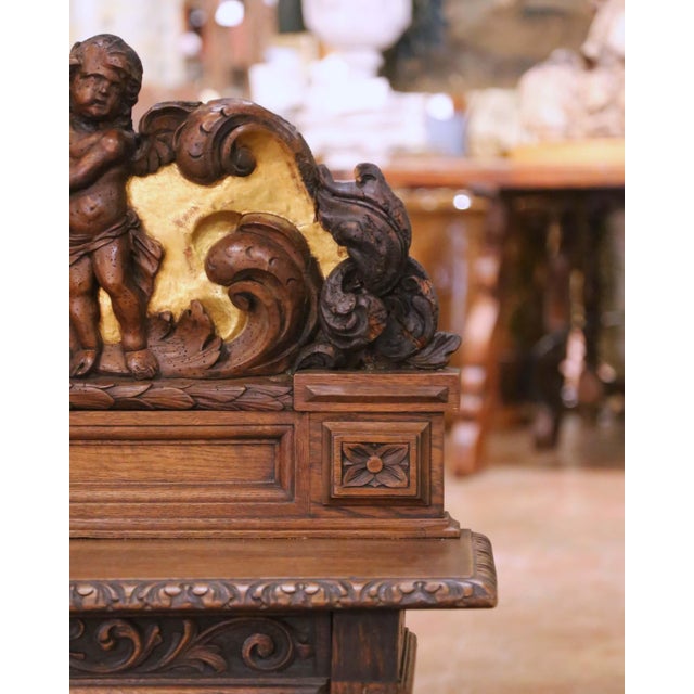 19th C. French Renaissance Carved Oak and Gilt Hall Bench With Heraldic Crest For Sale In Dallas - Image 6 of 8