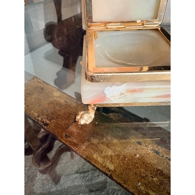 Decorative box perfect for housing favorite rings or other hidden treasures! Onyx