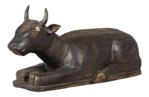 Indian Vintage Carved Wooden Bull Sculpture Depicting Guardian Deity Nandi
