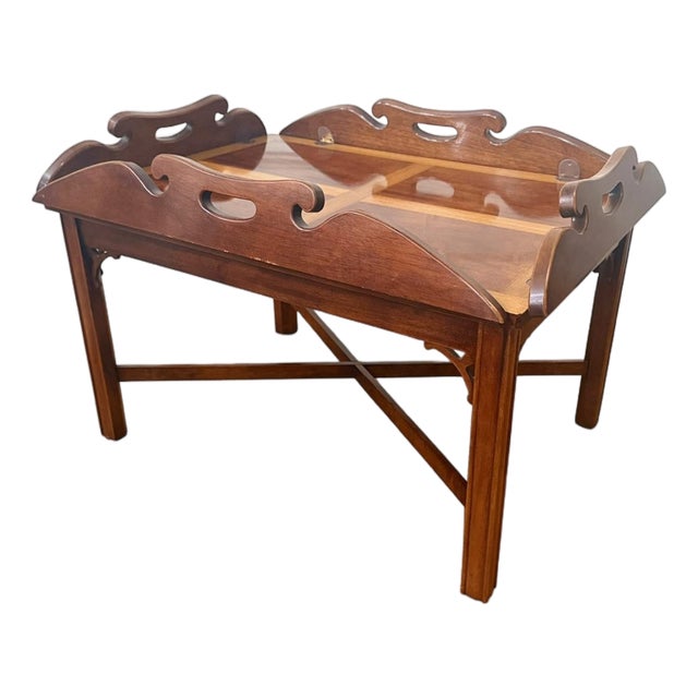1990s Thomasville Folding Butler’s Tray Coffee Table With Gallery Sides & Crossbanded Veneer Top For Sale