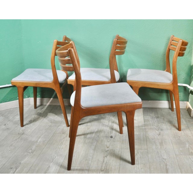 1960s Danish Model U20 Chairs by Johannes Andersen for Uldum, 1960s, Set of 4 For Sale - Image 5 of 12