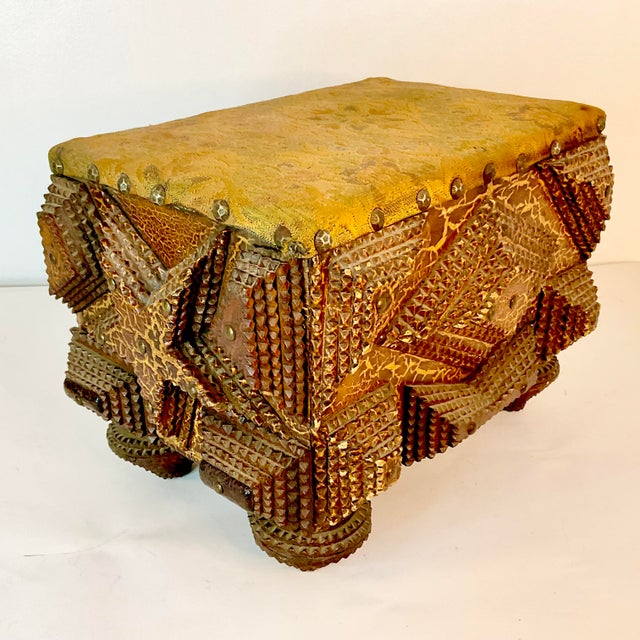 1890s Antique Folk Art Americana Tramp Art Star Design Ottoman Footstool For Sale - Image 12 of 16