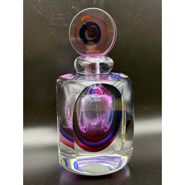 Postmodern Mid 20th Century Murano-Style Multicolor Faceted Art Glass Perfume Bottle With Stopper For Sale - Image 3 of 12